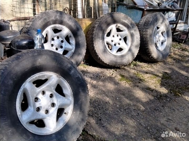 Шины диски и колеса на 16 Toyota Sequoia