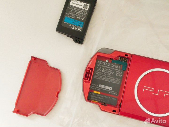 PSP 3000 radiant red