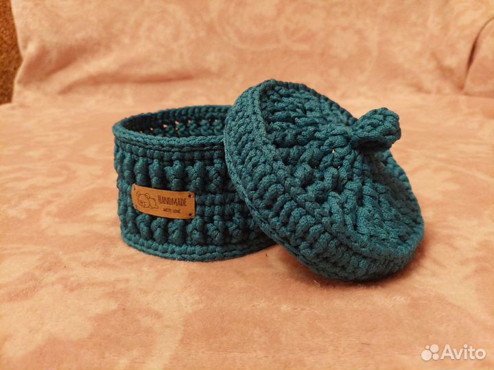 Вязаные корзинки для ванной комнаты