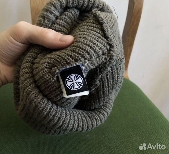 Винтажная шапочка independent