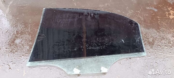 Заднее правое стекло Шевроле Лачетти хетчбэк