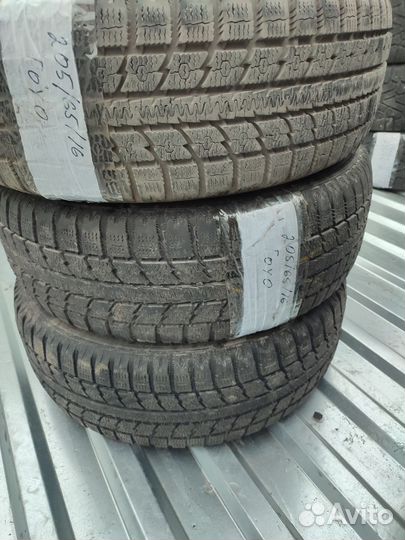 Toyo Observe GSi-5 205/65 R16 95Q