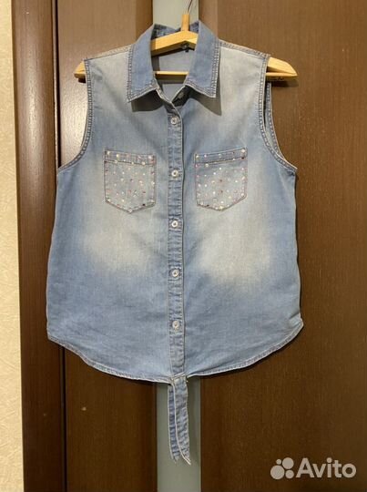 Джинсовая безрукавка для девочки
