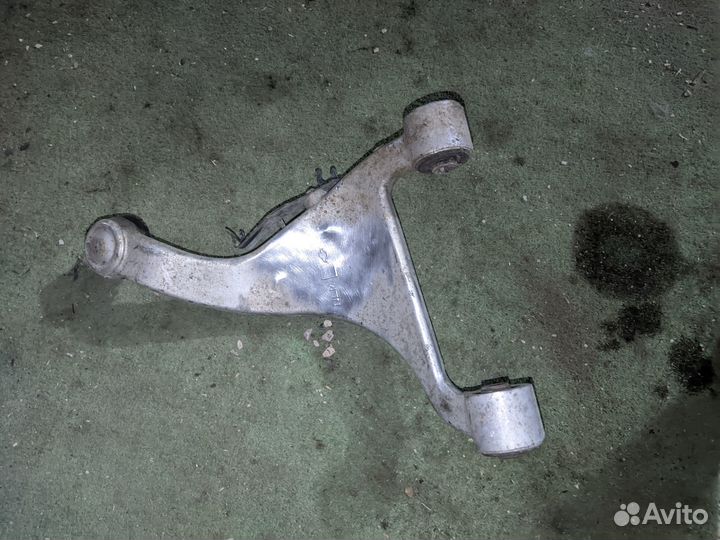 Рычаг подвески левый передний Nissan Teana J31