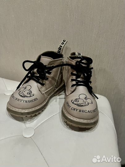 Ботинки демисезонные 25