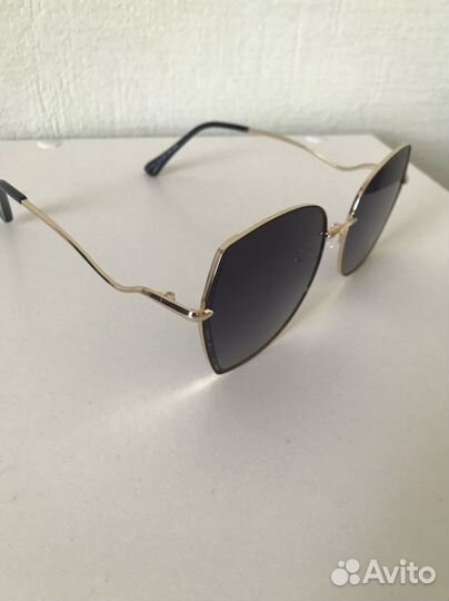 Солнцезащитные очки женские новые