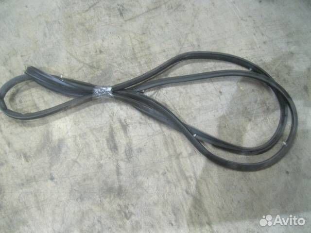 Уплотнитель двери передней правой от Opel Astra J