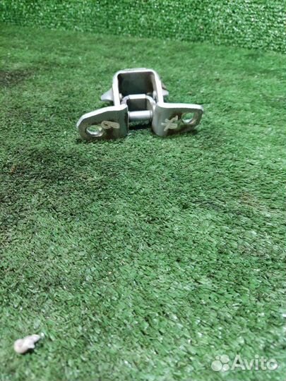 Петля двери задняя правая Haima M3