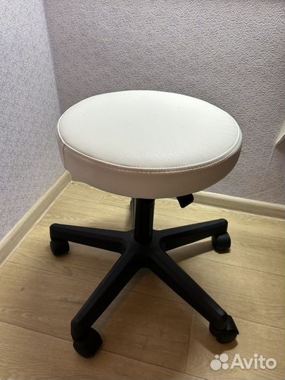 Косметологический стул