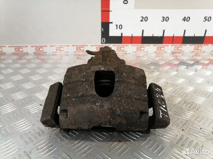 Суппорт передний правый для Chrysler Voyager 4