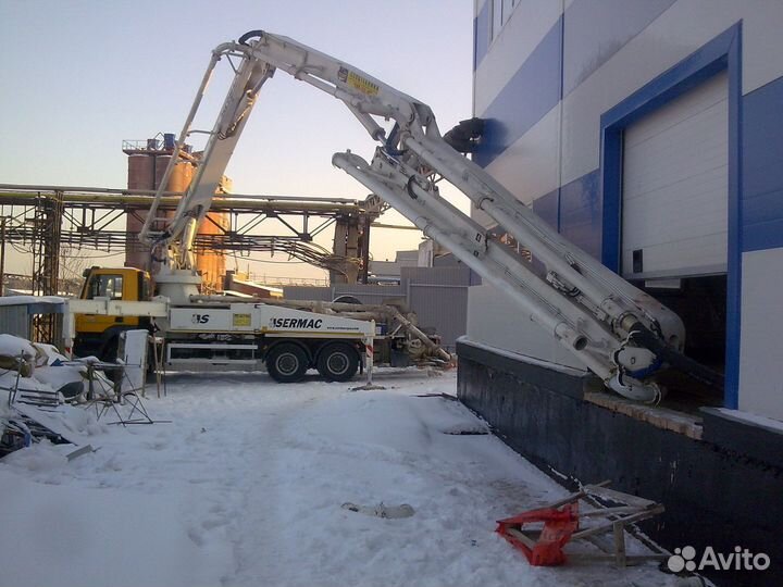 Бетонная стяжка с топпингом