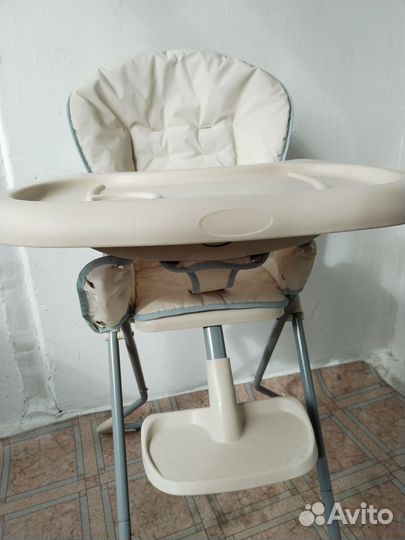 Стульчик для кормления