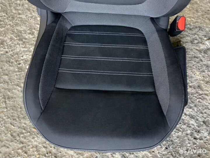 Сиденье переднее правое Renault Arkana пробег 46