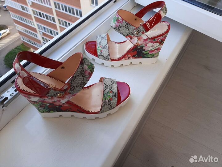 Босоножки женские 38 размер