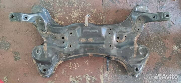 Подрамник на kia Rio/ Hyundai