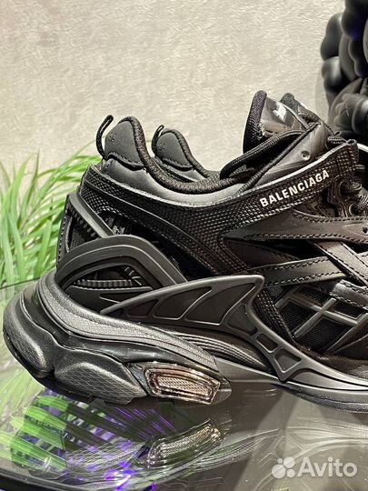 Balenciaga track 2