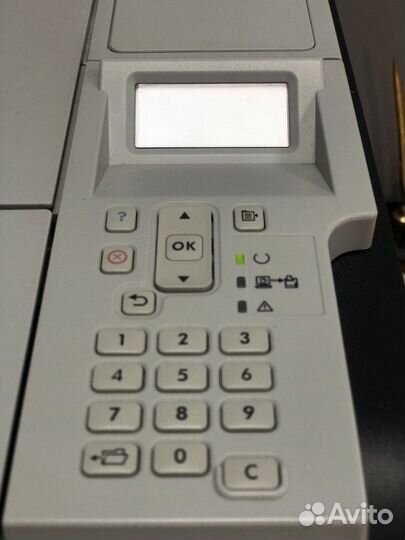 Принтер лазерный HP laserjet P3015. 2 лотка