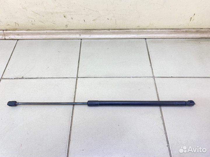 Амортизатор капота бу левый Mercedes C 200 W204