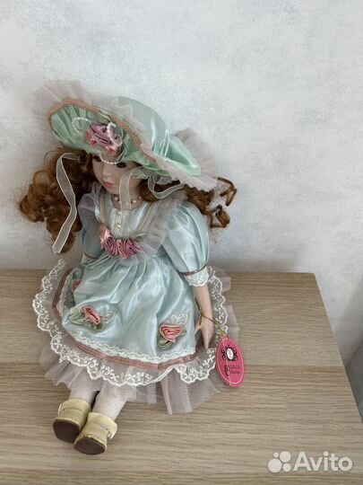 Кукла фарфоровая remeco collection