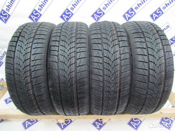 Minerva Frostrack UHP 215/55 R17 98V