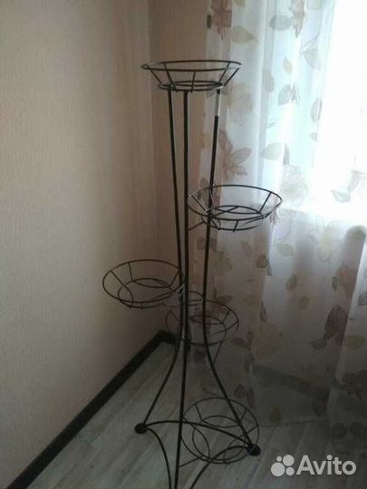 Подставка для цветов напольная