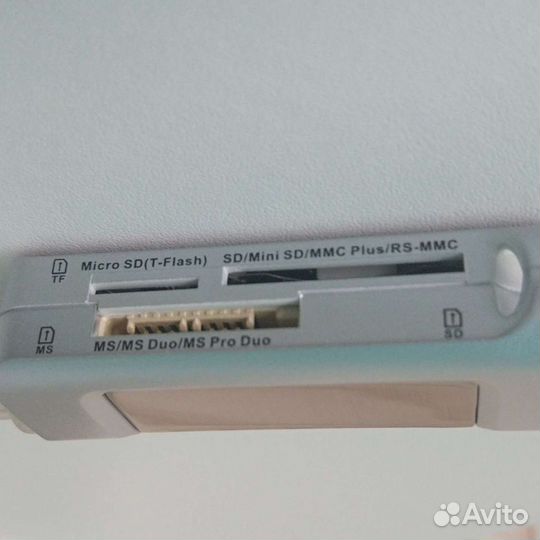 Картридер usb с выходом зарядки телефона, новый