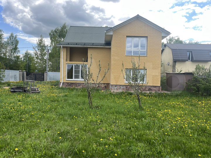 Дом 197 м² на участке 16,9 сот.