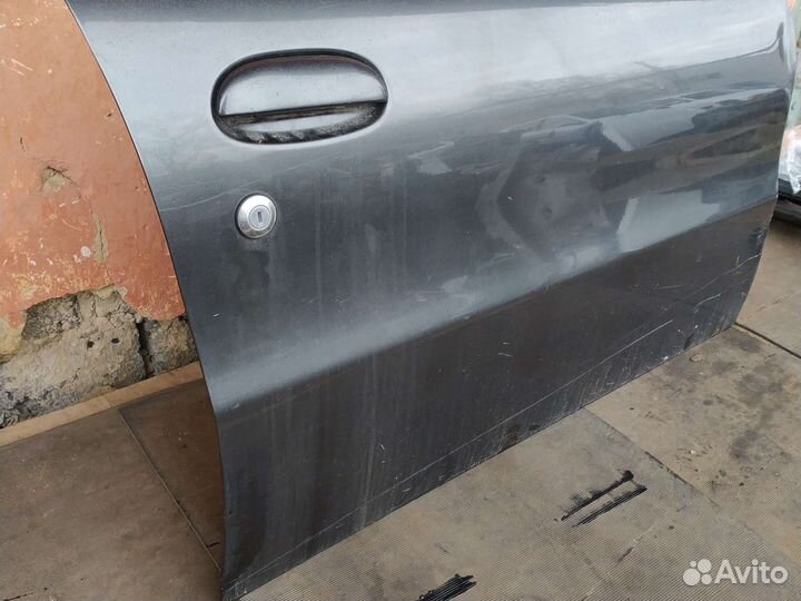 Передняя правая дверь fiat albea