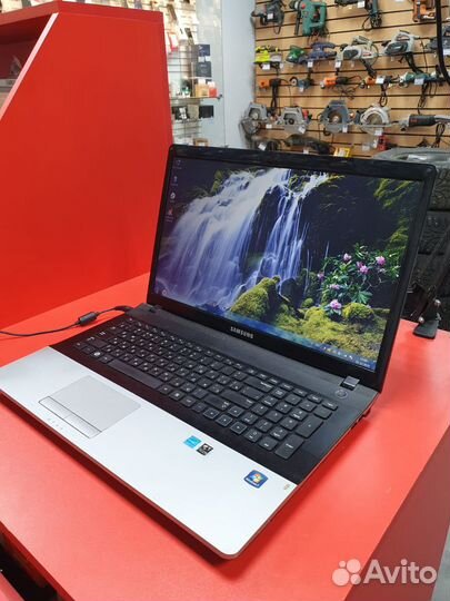 Ноутбук Samsung NP305E7A