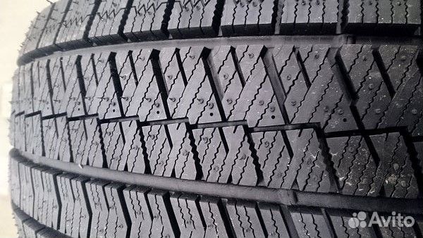 Bridgestone Blizzak Ice 255/35 R19 92H