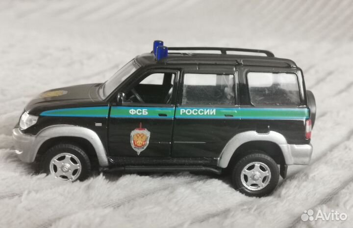 Машинка УАЗ 3163 фсб России