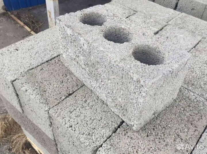 Блок муровой 12