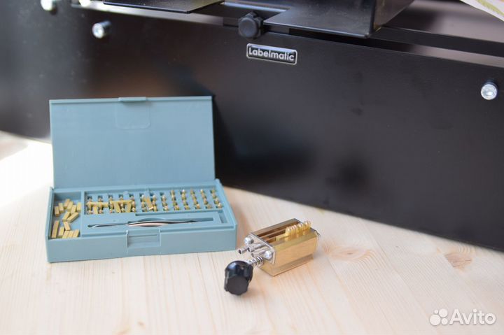 Этикетировщик с датером Labelmatic-PRO