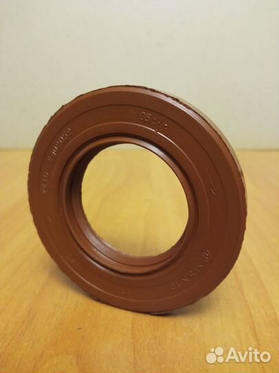 Сальник заднего моста на Волга,Газель 42х75х10,VPT