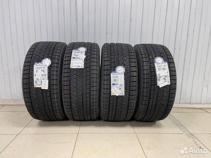 Triangle Snowlink TWT02 255/55 R19