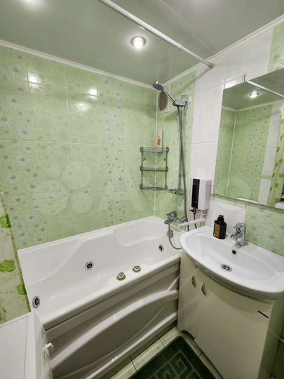 2-к. квартира, 55 м², 3/9 эт.