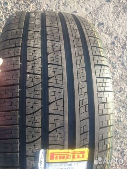 Pirelli Scorpion Zero All Season 285/40 R23 111Y