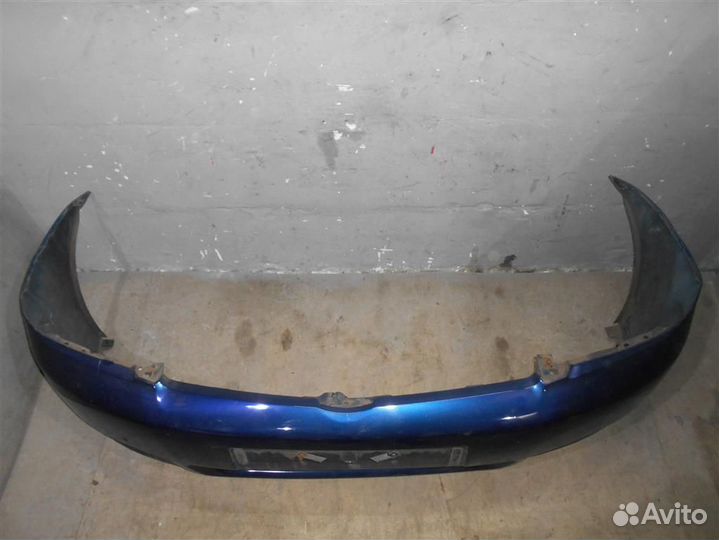 Бампер передний от Toyota Corolla Verso 2004