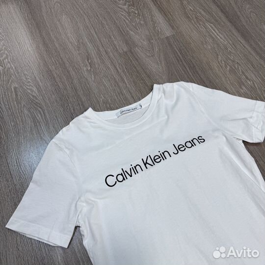 Футболка Calvin Klein