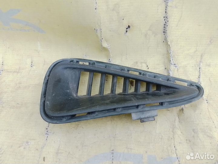 Решетка бампера левая Toyota Camry 55 оригинал