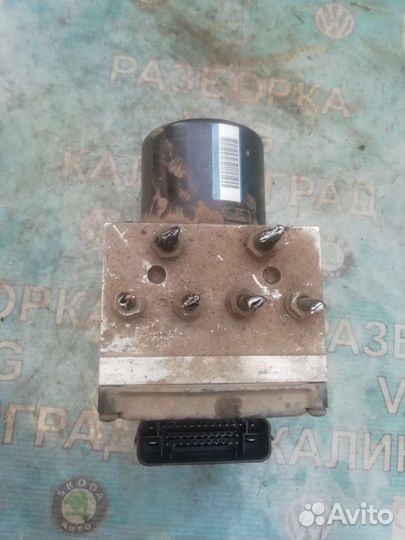 Блок ABS volkswagen Passat b6 3C0614095M