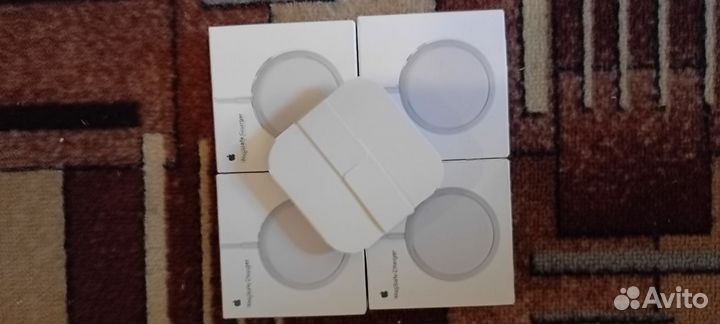 Магнитная зарядка MagSafe