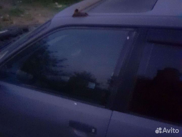 Стекло ауди 80