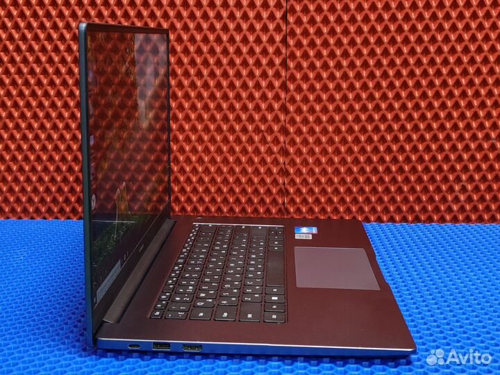 Ноутбук на i5 16gb ddr4 512gb ssd