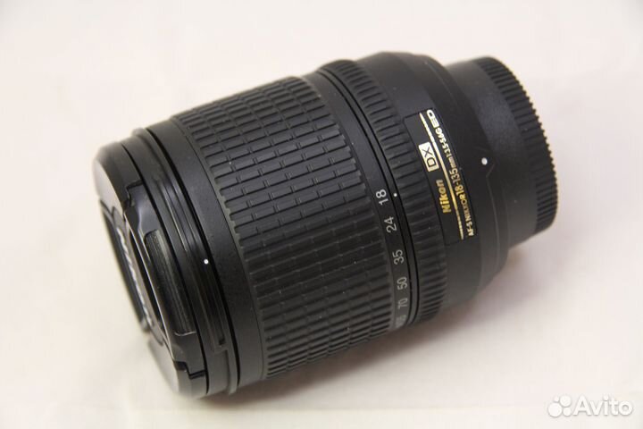 Объектив Nikon