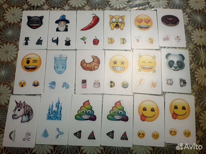 Карточки emoji окей