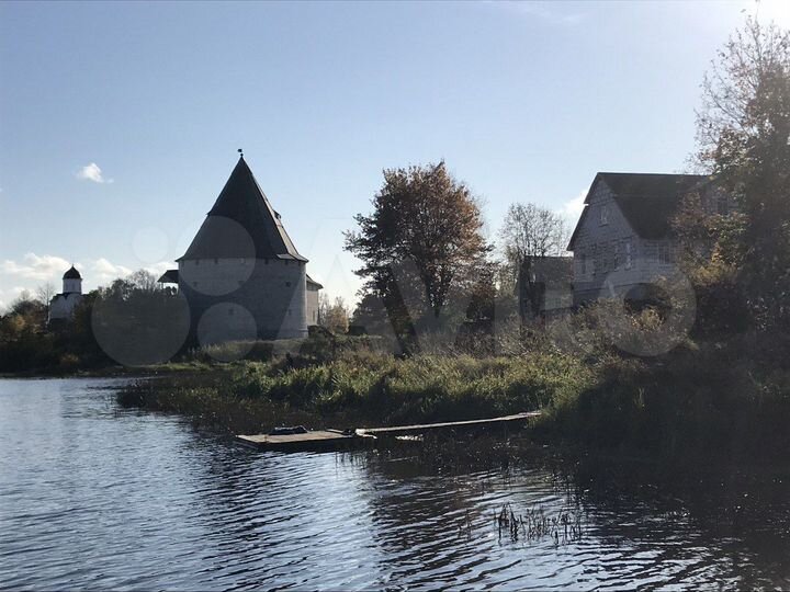 Дом 350 м² на участке 9 сот.