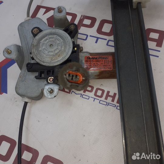 Мотор стеклоподъемника задний правый