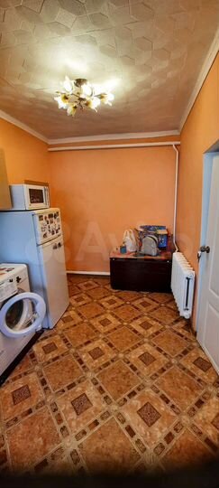 Комната 12 м² в 3-к., 1/1 эт.