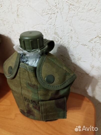 Фляжка армейская и аптечка